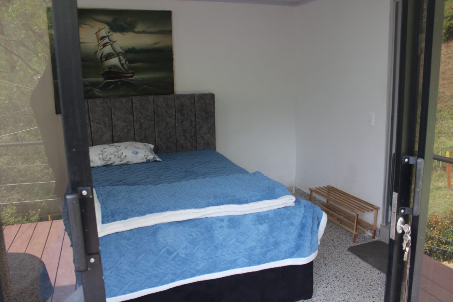 Detalle de la cama doble